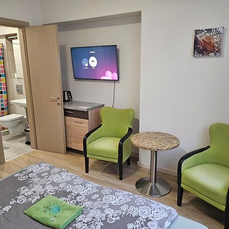 Kauno Apartamentai King Size Bed Κάουνας Εξωτερικό φωτογραφία